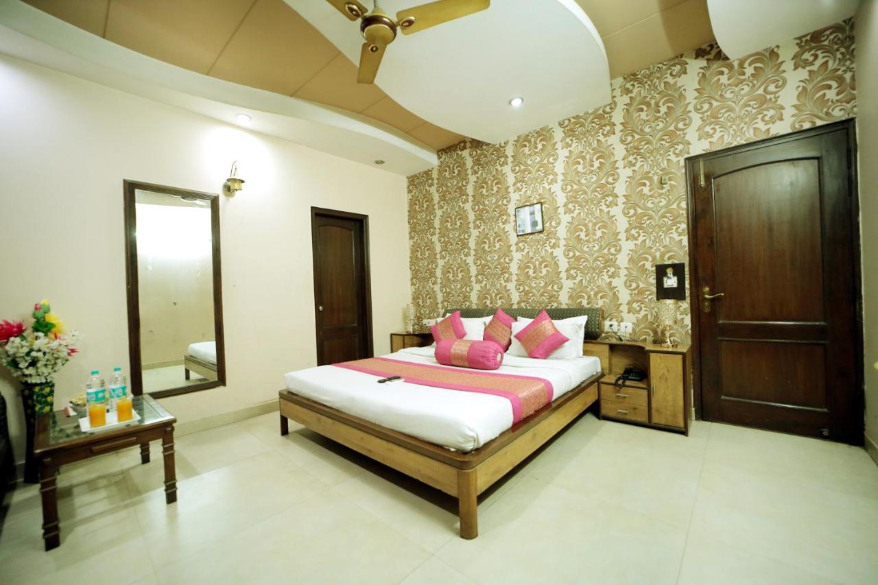 Hotel Blue Bell - Karol Bagh New Delhi Eksteriør bilde