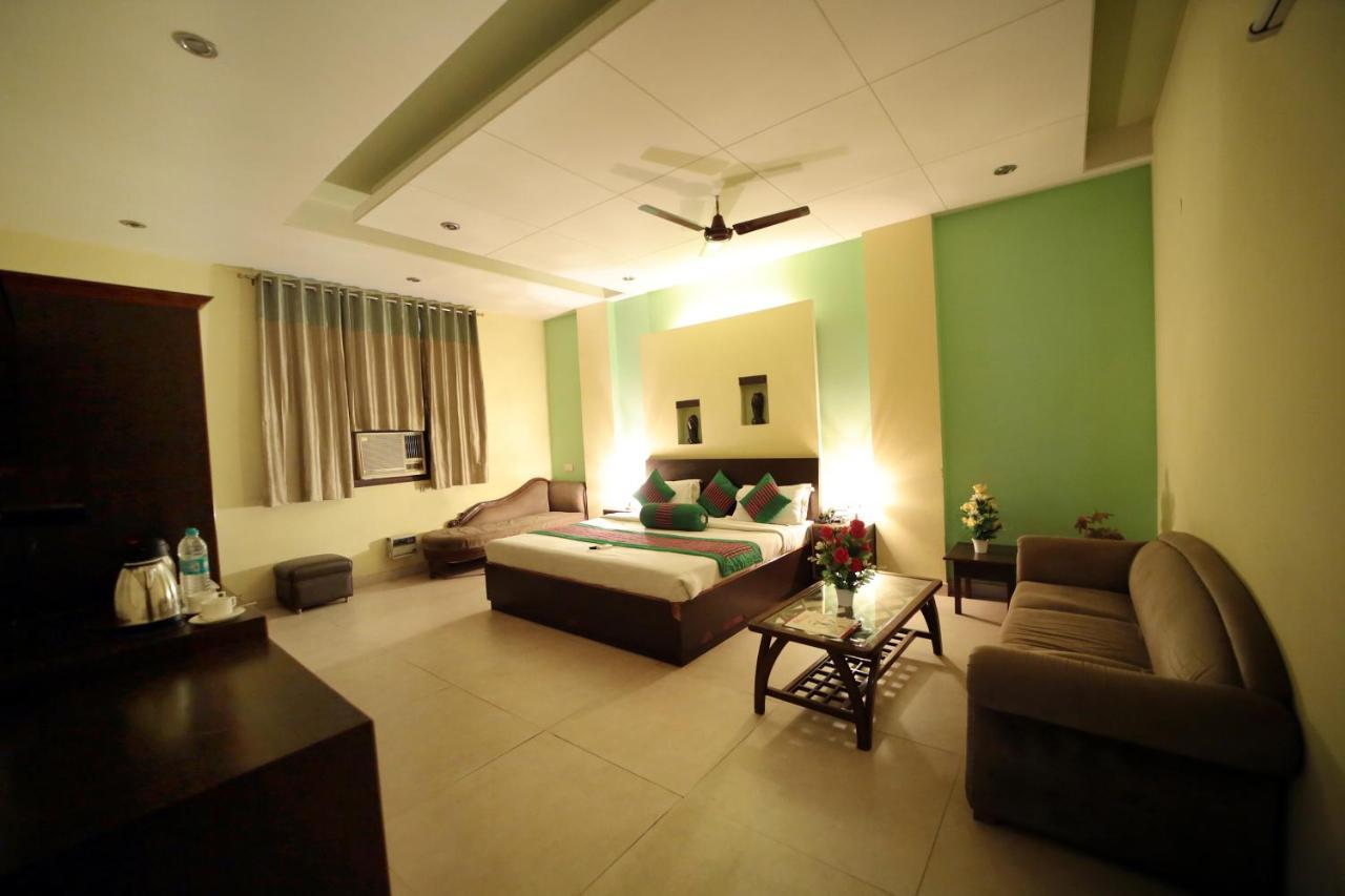 Hotel Blue Bell - Karol Bagh New Delhi Eksteriør bilde